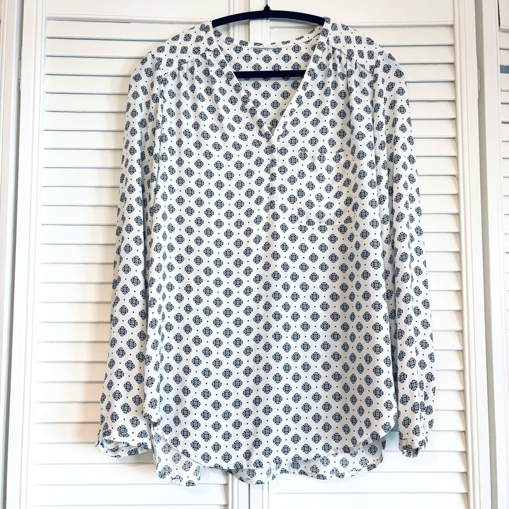 Pleione Black and White Patterned Long Sleeve Popover Blouse Size Small S